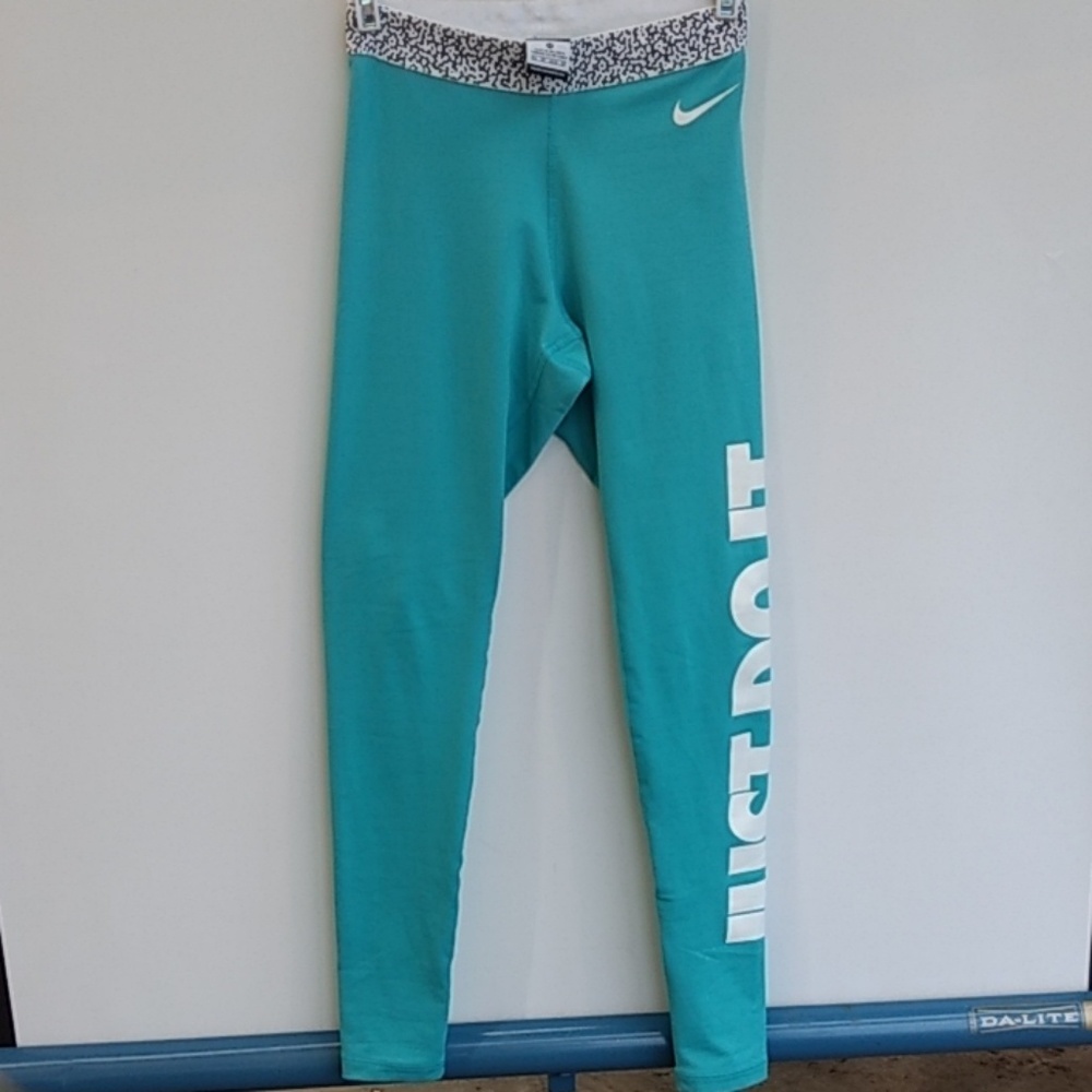 Nike leggings